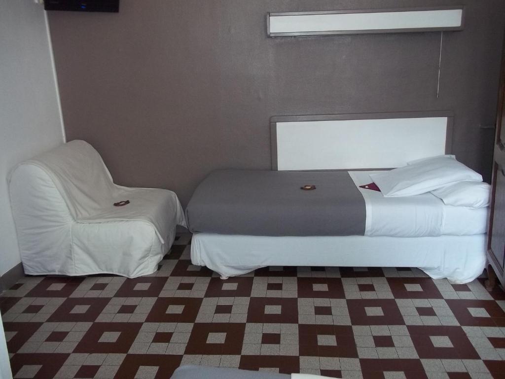 Hotel Innova Cardabella Авиньон Номер фото