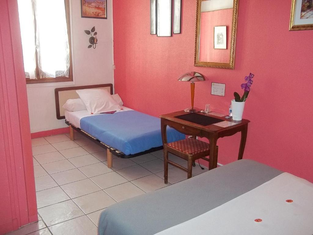 Hotel Innova Cardabella Авиньон Номер фото
