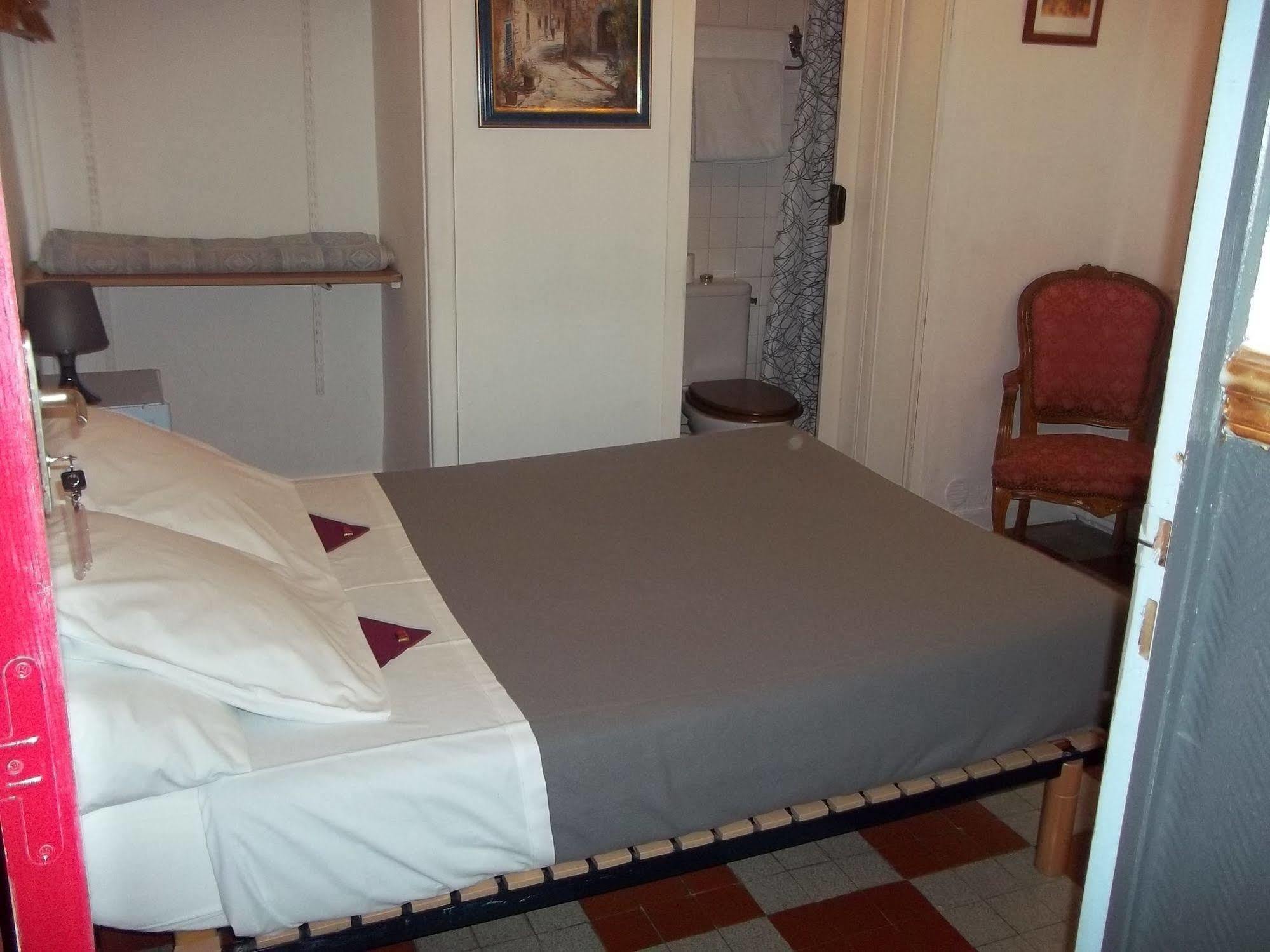 Hotel Innova Cardabella Авиньон Экстерьер фото