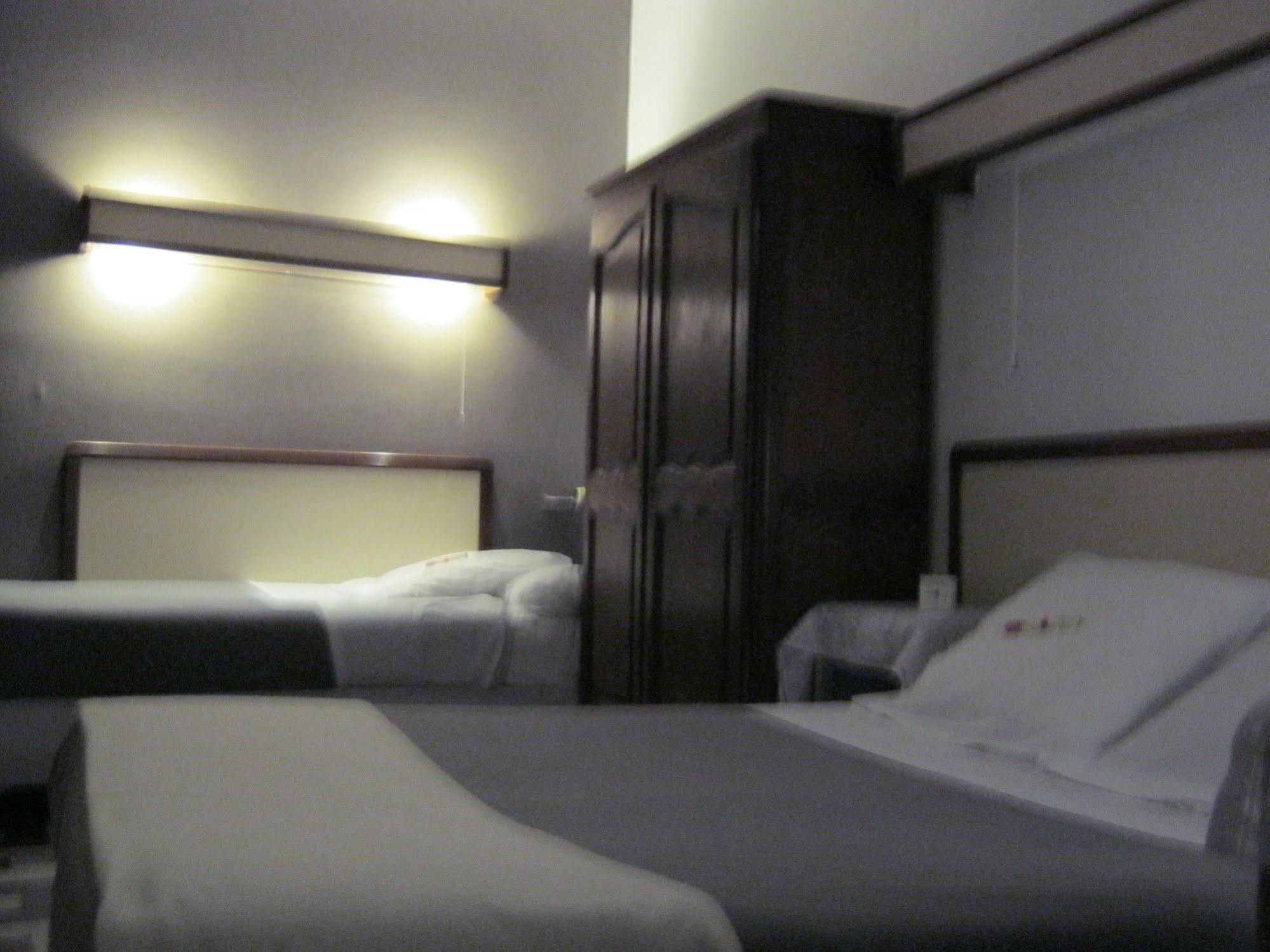 Hotel Innova Cardabella Авиньон Экстерьер фото