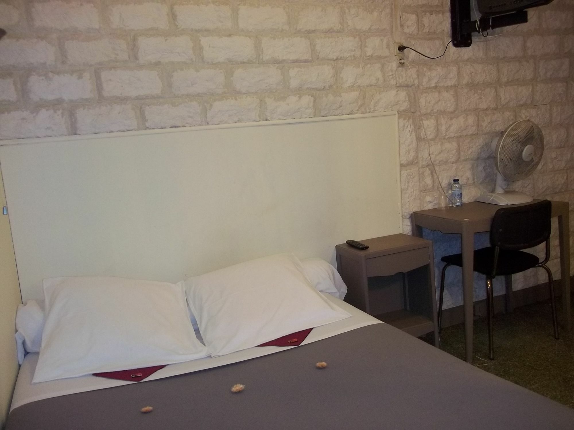 Hotel Innova Cardabella Авиньон Экстерьер фото
